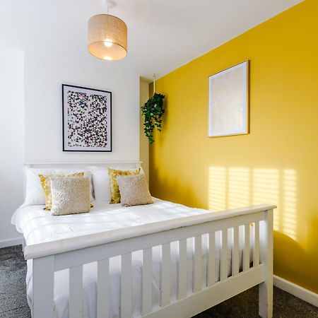 Large 7 Bedroom Town House In Chester City Centre Extérieur photo