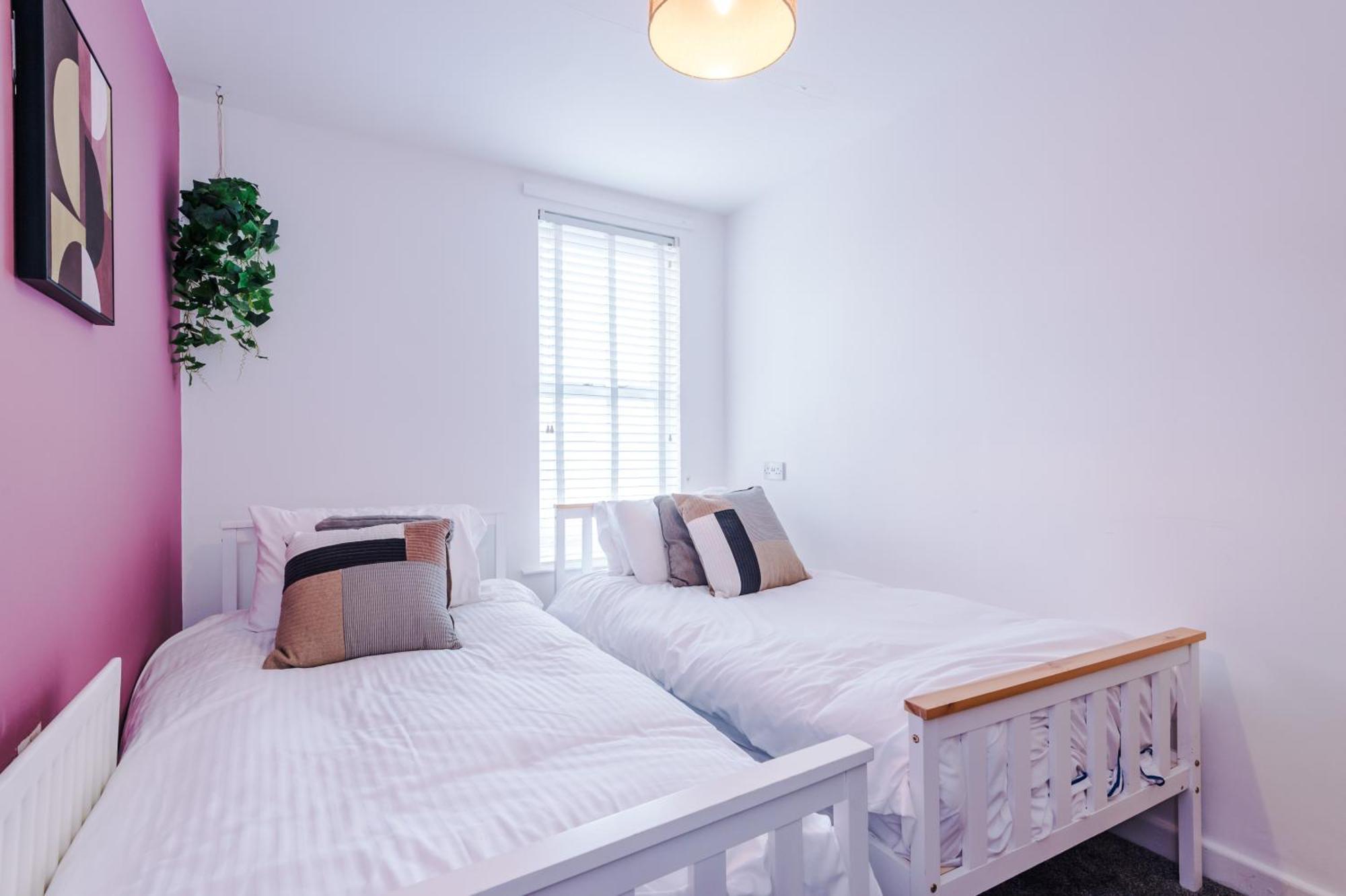 Large 7 Bedroom Town House In Chester City Centre Extérieur photo