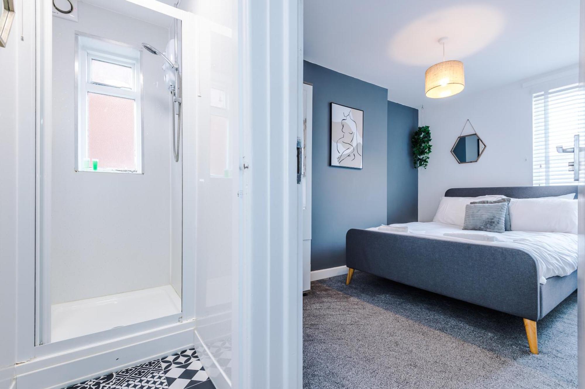 Large 7 Bedroom Town House In Chester City Centre Extérieur photo