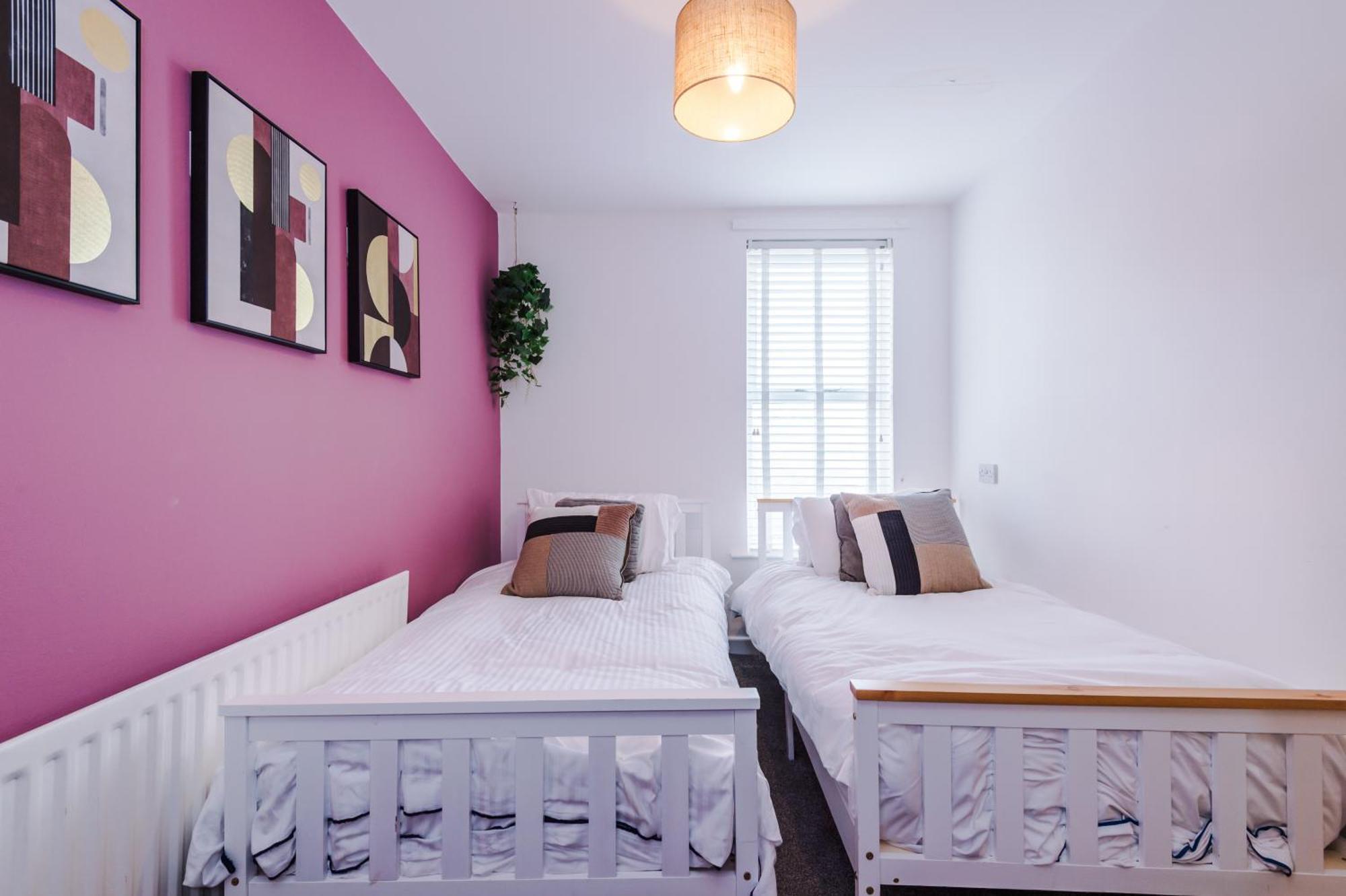 Large 7 Bedroom Town House In Chester City Centre Extérieur photo
